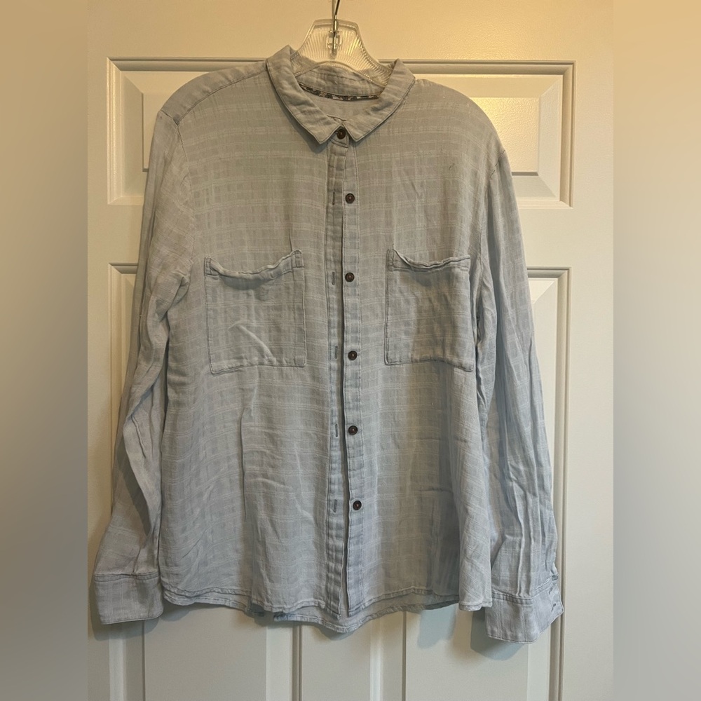 HOLDING HORSES Light Blue Lightweight Shirt from Anthropologie - Sz Large